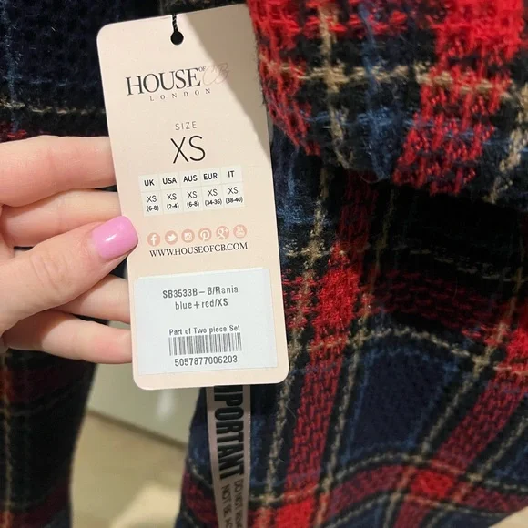 House of CB two piece set - Blazer & skirt - Picture 3 of 3